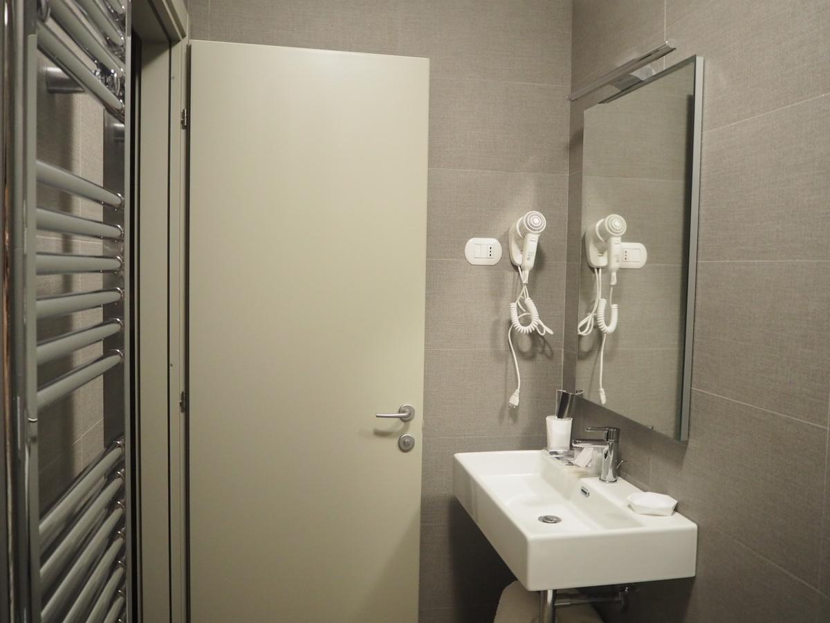 Oasiclub Hotel ヴィエステ エクステリア 写真